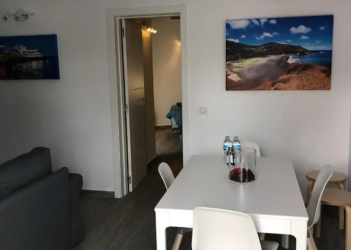 Semesterbostad Luxury Sea Front