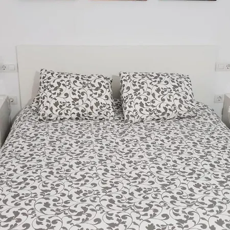 Luxury Sea Front 펜션 코스타 테기세